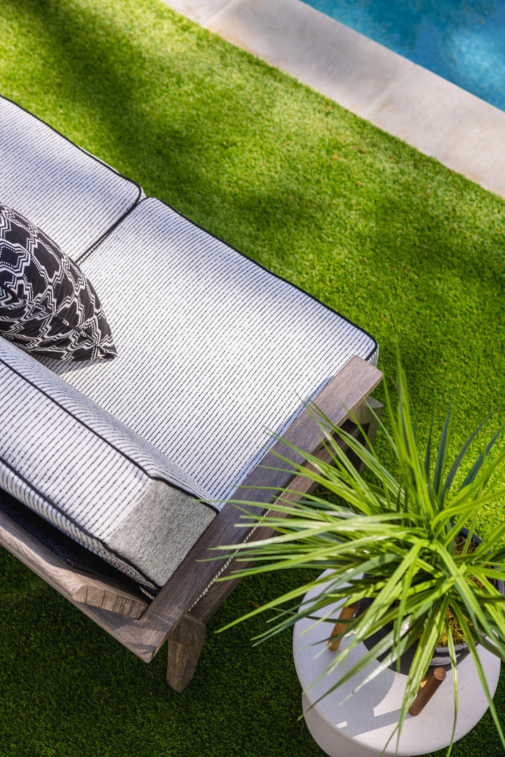Frontier Loveseat