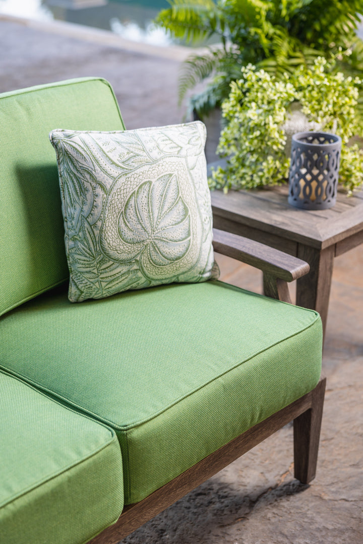 Frontier Loveseat