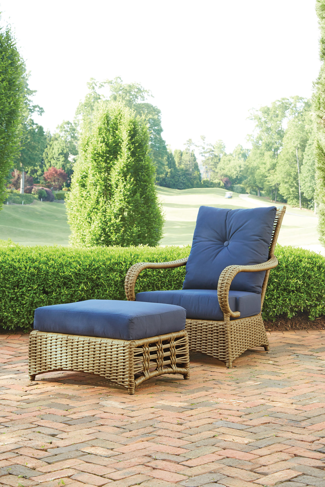 Magnolia Ottoman